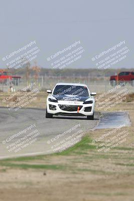 media/Oct-25-2025-CalClub SCCA (Sat) [[34c778dfbe]]/Group 2/Qualifying/